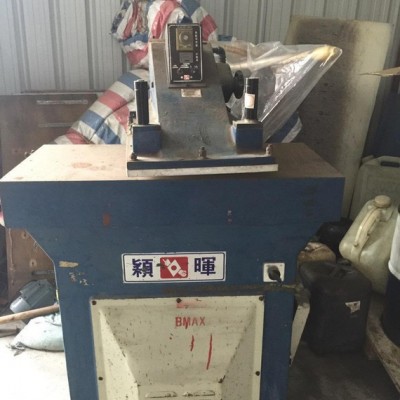 液壓搖頭裁斷機(jī)皮革下料機(jī)啤機(jī)搖頭沖床制鞋廠箱包廠裁皮機(jī)