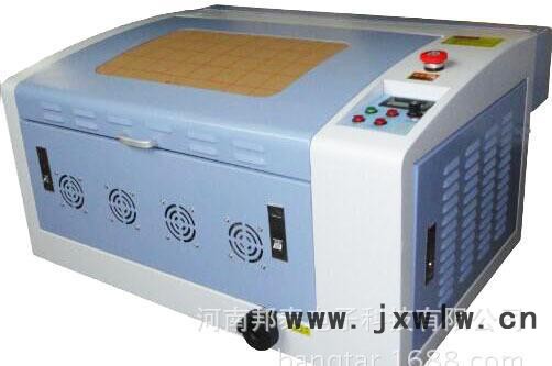 直銷高精度工藝品激光雕刻機(jī)3040皮革木工雕刻機(jī)