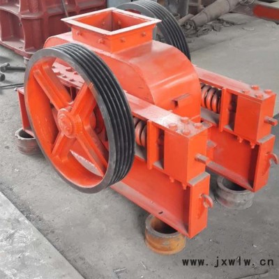 石城供應(yīng)耐用雙輥破碎機(jī) 600*800對(duì)輥破碎機(jī)大型 石料制沙粉碎設(shè)備